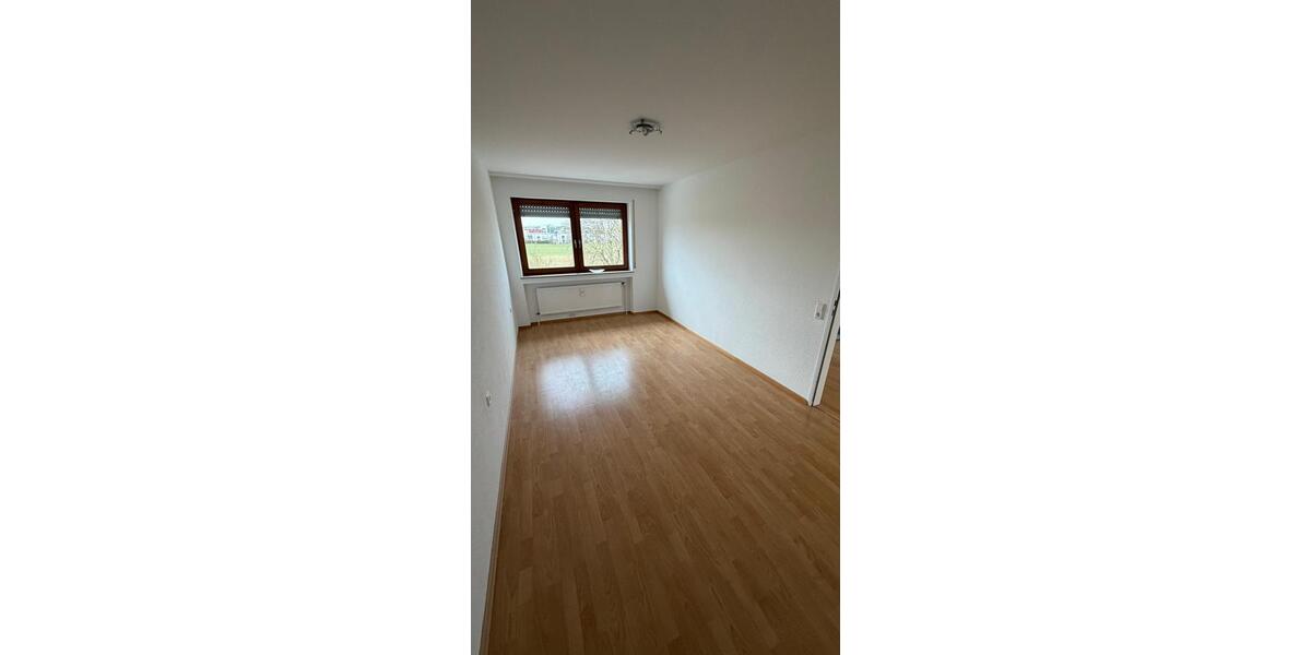 Etagenwohnung Neu-Ulm Ludwigsfeld - 3 Zimmer, 80 m&sup2;, 1.330&euro; | Angebot:25648872