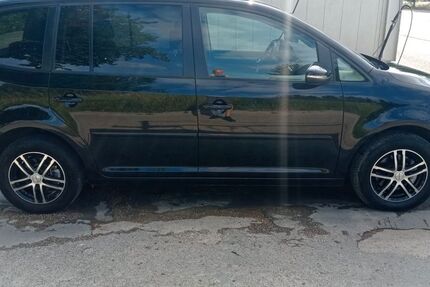 VW Touran 126.200 km 8.999 &euro; Günzburg 89312