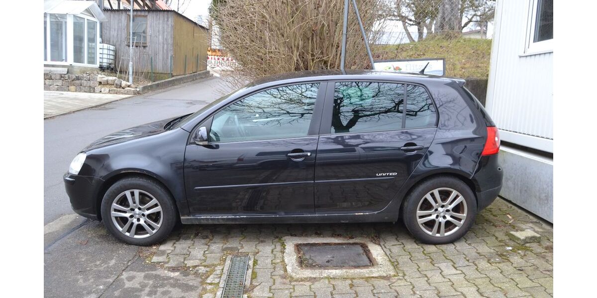 VW Golf 214.886 km 888 &euro; Burgrieden 88483