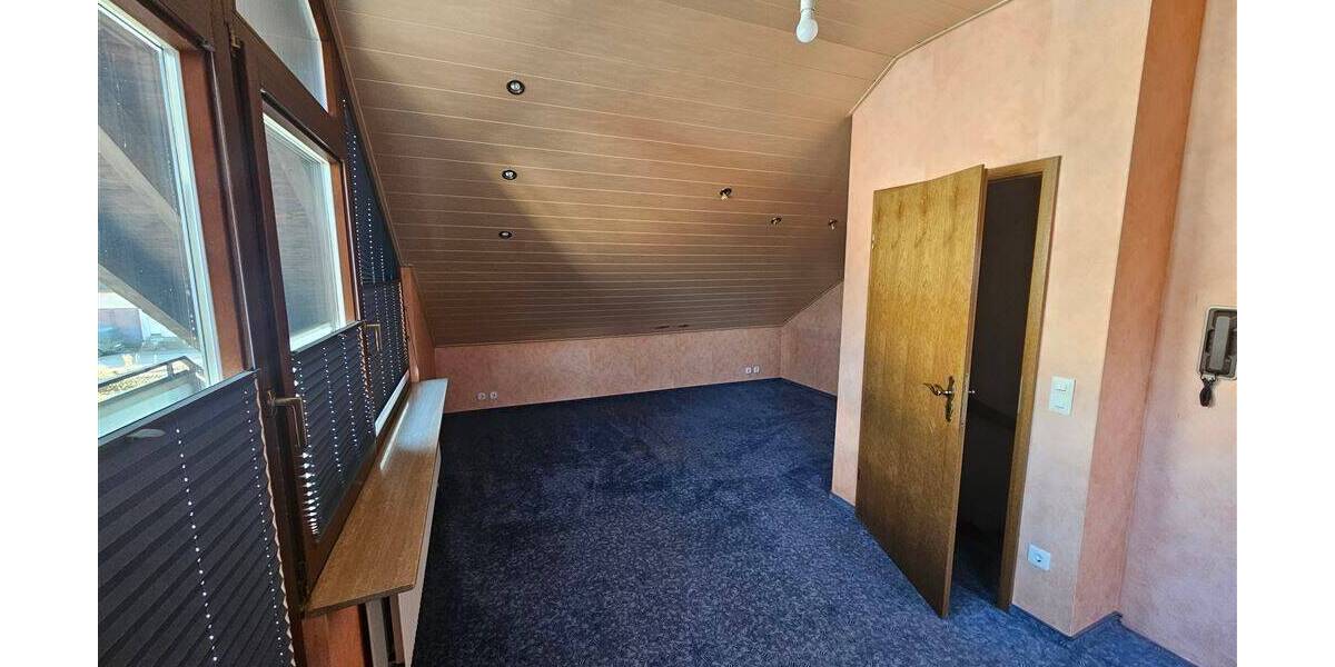 Etagenwohnung Herbrechtingen - 5 Zimmer, 120 m&sup2;, 295.000&euro; | Angebot:26657397