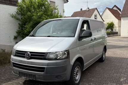 VW T5 Transporter 166.000 km 12.100 &euro; Laupheim 88471
