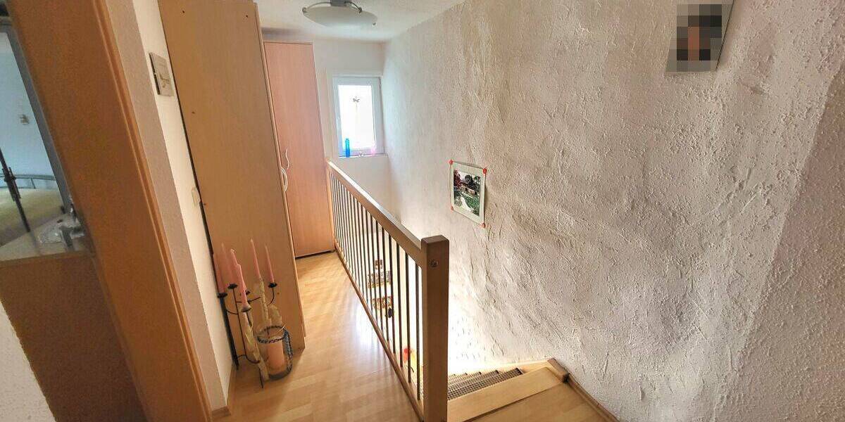 Doppelhaushälfte Langenau Albeck - 8 Zimmer, 137 m&sup2;, 290.000&euro; | Angebot:25769744