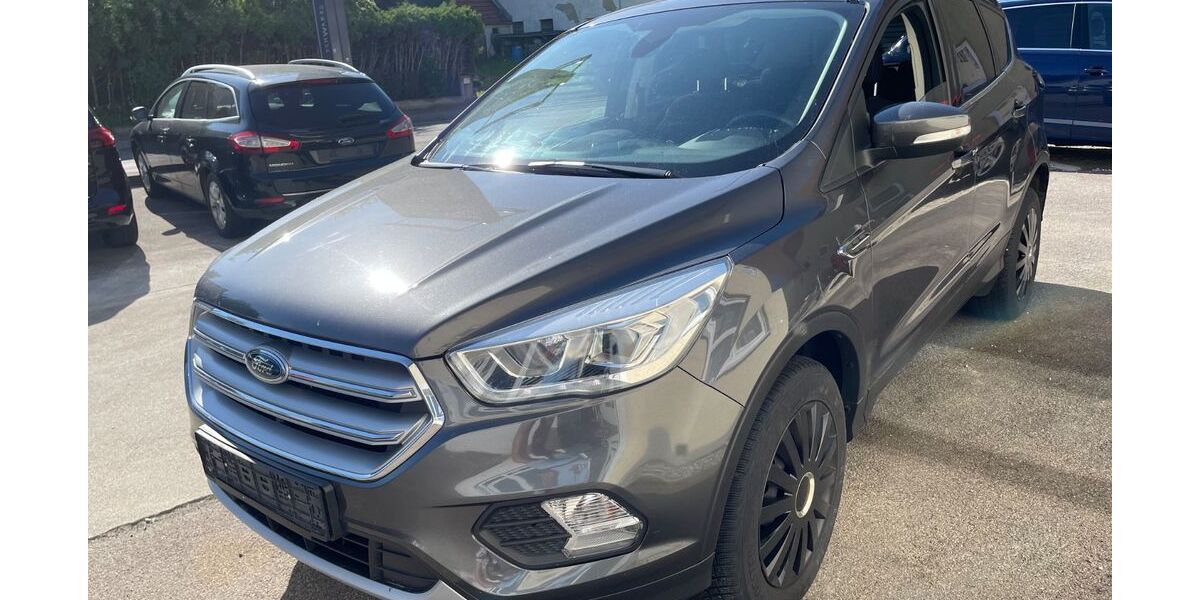 Ford Kuga 186.000 km 6.890 &euro; Ichenhausen-Hochwang 89335