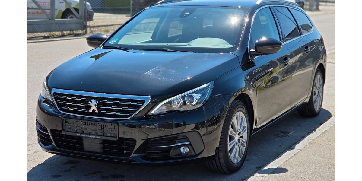 Peugeot 308 106.000 km 7.999 &euro; Elchingen 89275