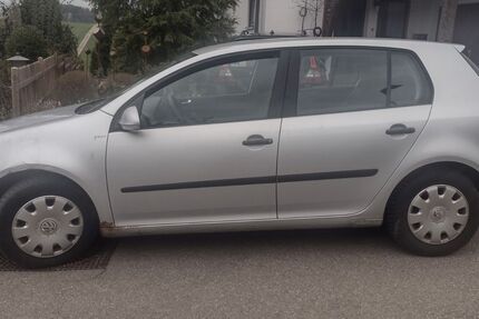 VW Golf 192.000 km 750 &euro; Illerrieden 89186