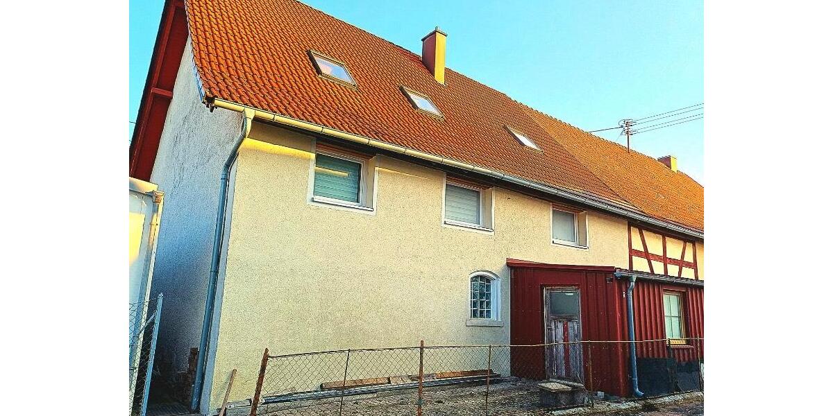 Einfamilienhaus Ehingen (Donau) - 9 Zimmer, 165 m&sup2;, 310.000&euro; | Angebot:26145080