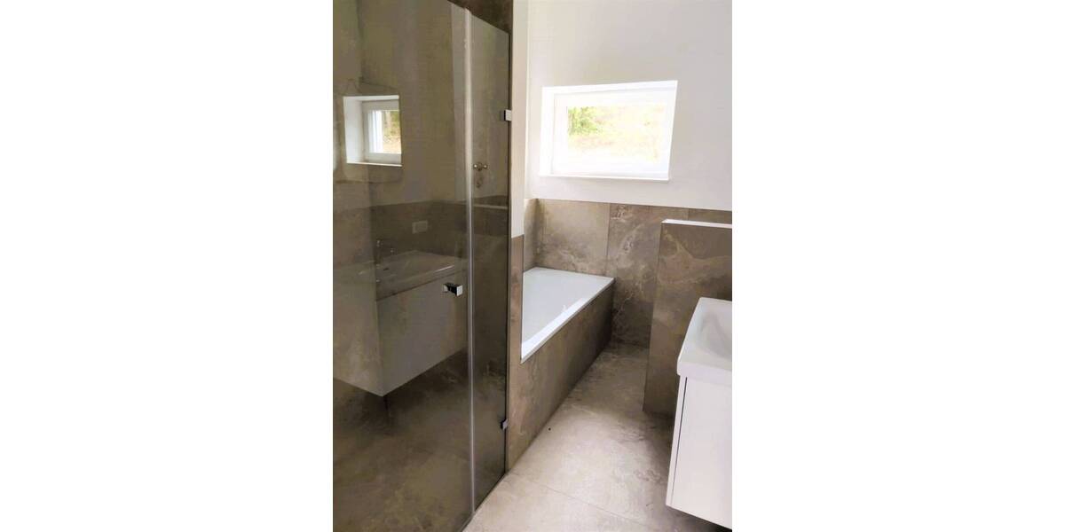 Etagenwohnung Ulm Böfingen - 3 Zimmer, 100 m&sup2;, 1.950&euro; | Angebot:25667134