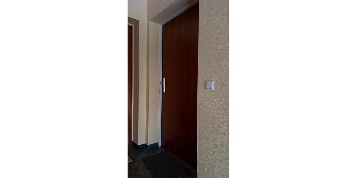 Etagenwohnung Neu-Ulm Ludwigsfeld - 3 Zimmer, 80 m&sup2;, 1.330&euro; | Angebot:25650970