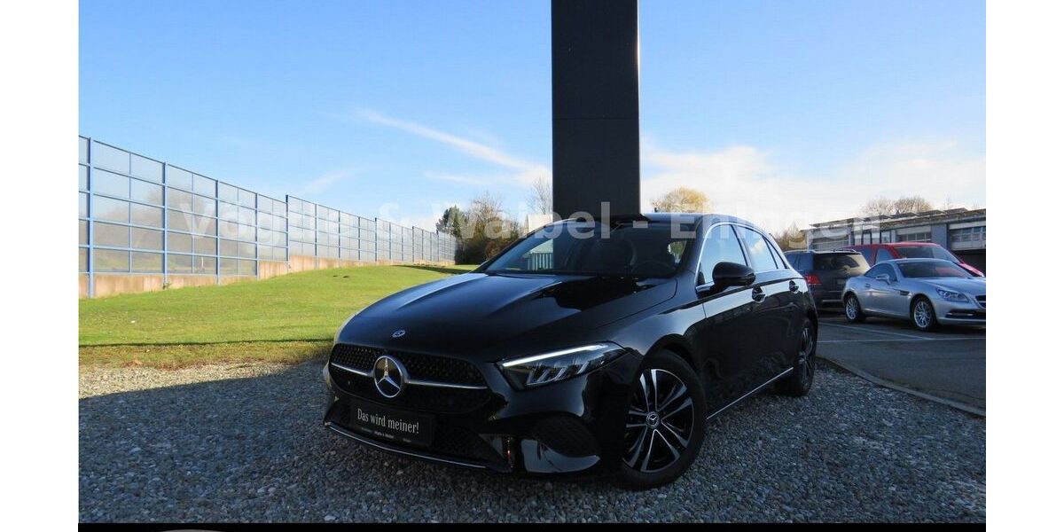 Mercedes-Benz A 180 22.426 km 28.370 &euro; Ehingen 89584