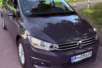 VW Touran 121.000 km 16.300 &euro; Ulm 89075