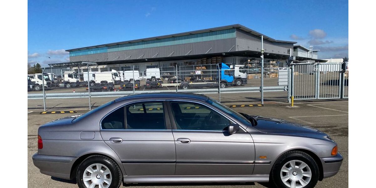 BMW 523 160.000 km 5.500 &euro; Blaubeuren 89143