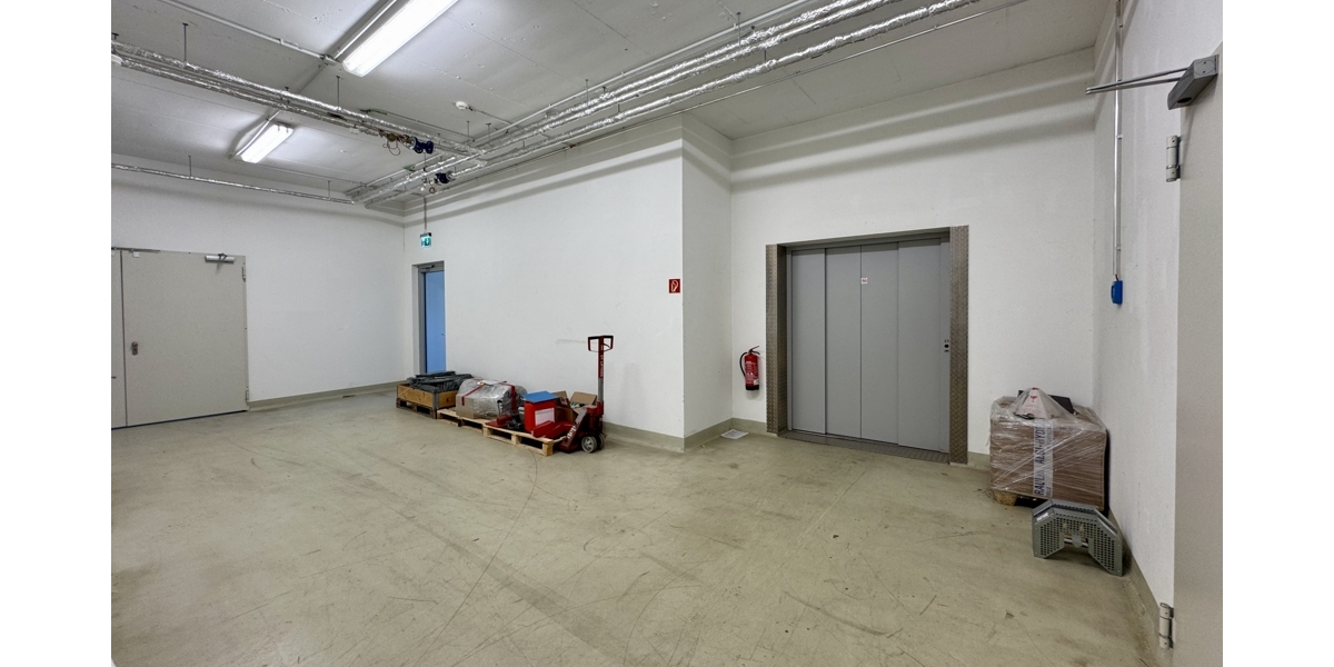 Lagerfläche ab sofort verfügbar - am Industrie- und Logistikstandort - Gewerbeobjekt Dornstadt | Angebot:21554344