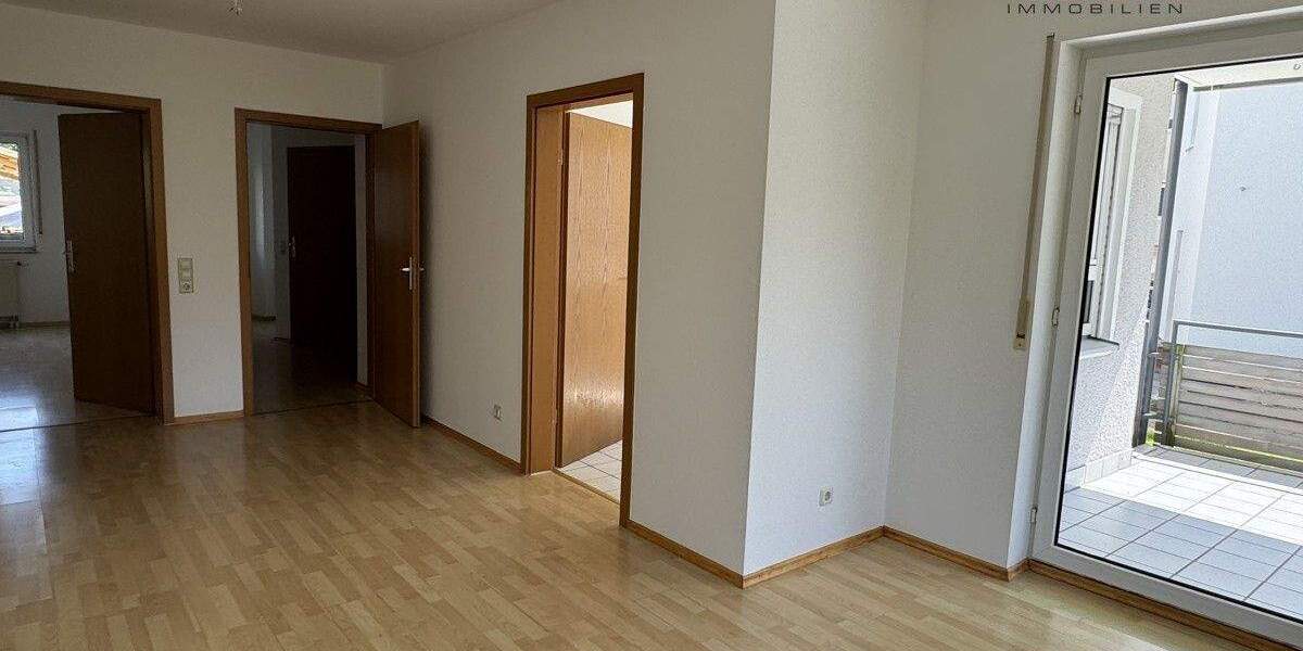 Etagenwohnung Geislingen - 4 Zimmer, 105 m&sup2;, 830&euro; | Angebot:25801278