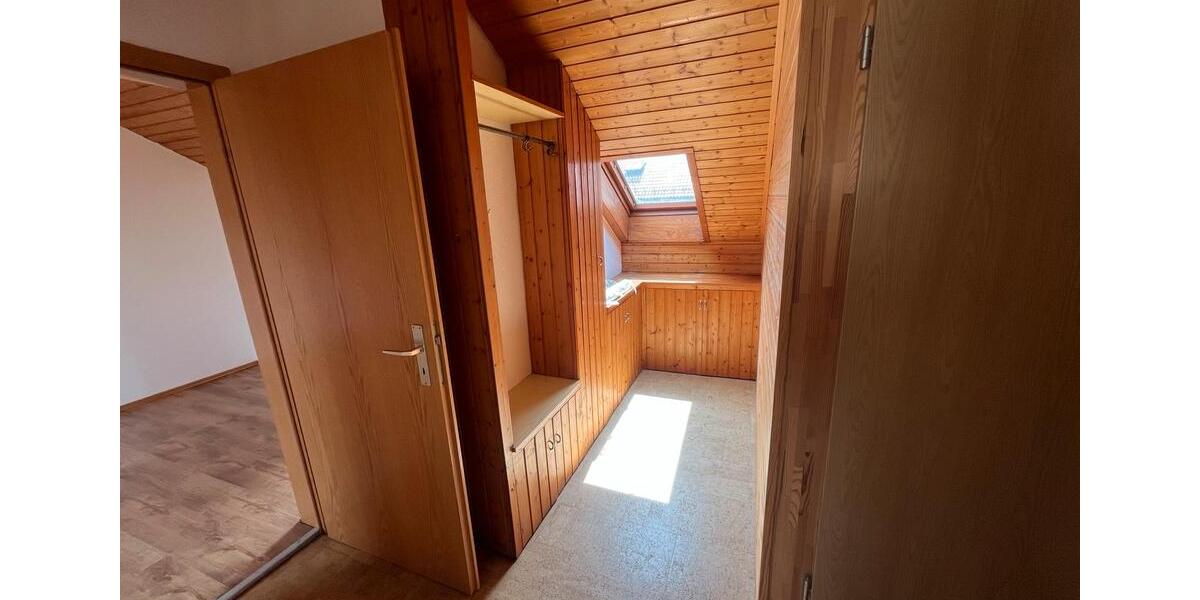 Dachgeschoßwohnung Geislingen an der Steige - 2 Zimmer, 49 m&sup2;, 500&euro; | Angebot:24600154