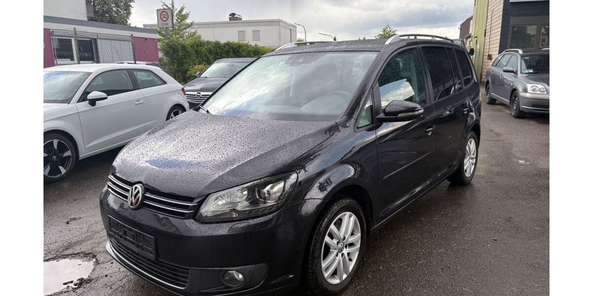 VW Touran 196.000 km 8.290 &euro; Neu-Ulm 89231