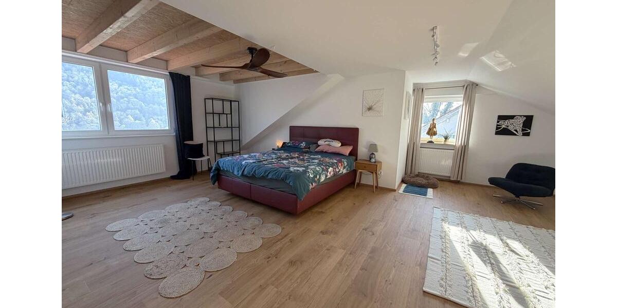 Maisonettenwohnung Blaubeuren - 6.5 Zimmer, 187 m&sup2;, 2.000&euro; | Angebot:24625254