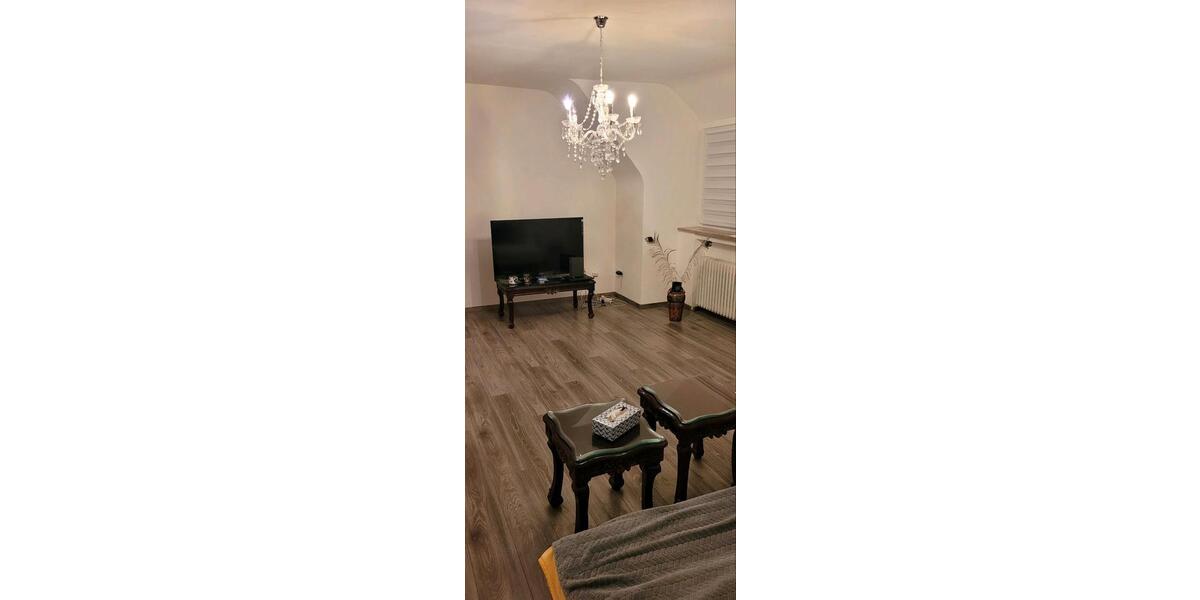 Etagenwohnung Holzheim - 1 Zimmer, 60 m&sup2;, 1.080&euro; | Angebot:25298491