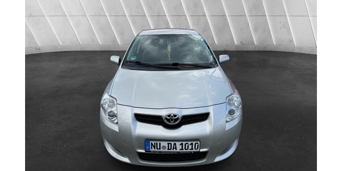 Toyota Auris 175.000 km 3.200 &euro; Neu-Ulm 89233