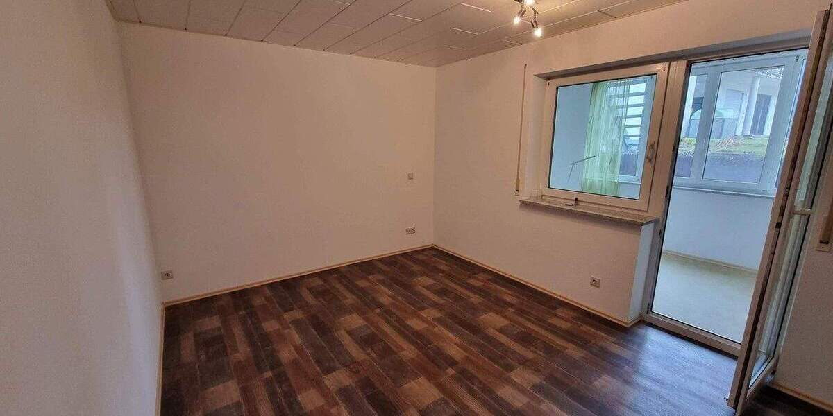 Etagenwohnung Burgrieden - 2 Zimmer, 68 m&sup2;, 199.000&euro; | Angebot:25755932