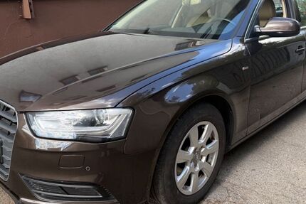 Audi A4 200.000 km 9.990 &euro; Neu-Ulm (Pfuhl) 89233