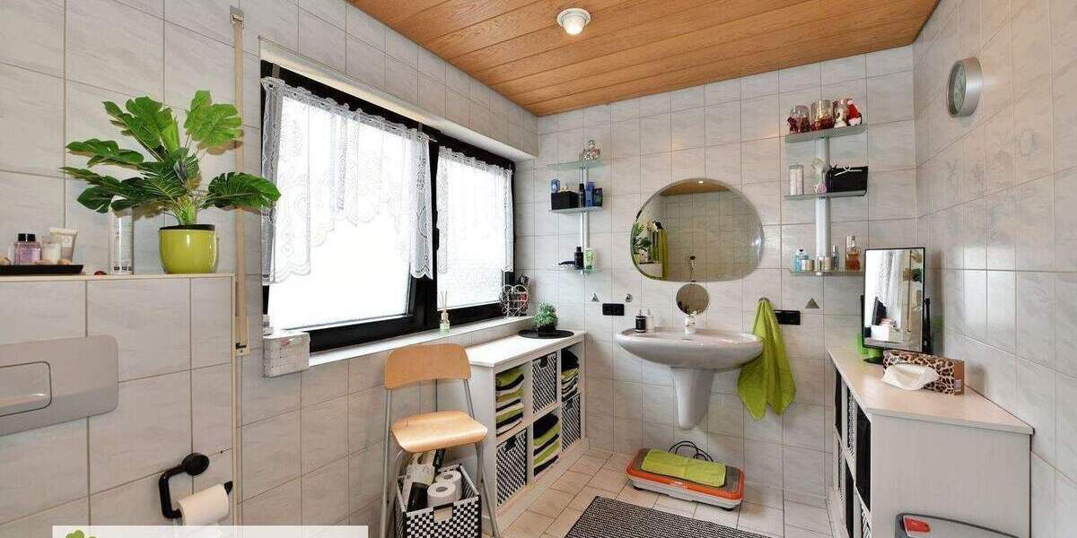 Einfamilienhaus Neu-Ulm Pfuhl - 5 Zimmer, 147 m&sup2;, 649.000&euro; | Angebot:25741706