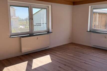 Wohnung Ehingen - 3 Zimmer, 82 m&sup2;, 920&euro; | Angebot:27091363