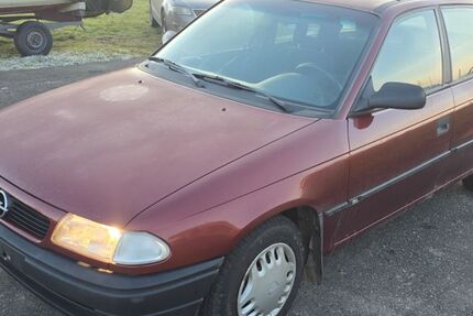 Opel Astra 39.000 km 999 &euro; Ichenhausen 89335