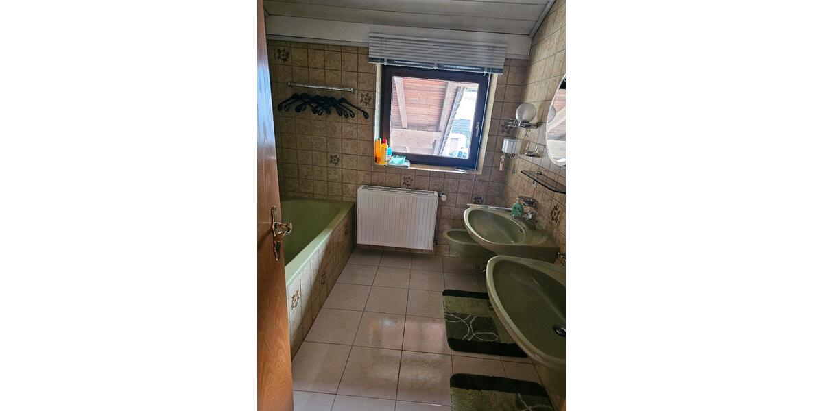 Mehrfamilienhaus, Wohnhaus Blaustein - 4 Zimmer, 164 m&sup2;, 1.900&euro; | Angebot:24578434