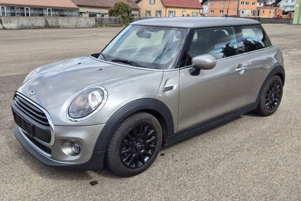 Mini ONE 146.262 km 8.490 &euro; Weißenhorn 89264