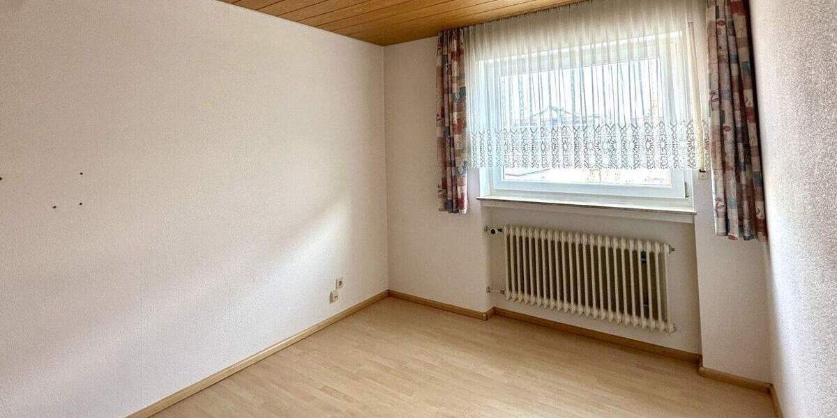 Reihenmittelhaus Pfaffenhofen an der Roth Diepertshofen - 5 Zimmer, 129 m&sup2;, 397.000&euro; | Angebot:25742061