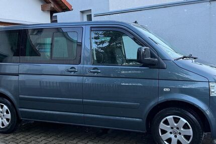 VW T5 Multivan 250.000 km 9.500 &euro; Ulm 89075