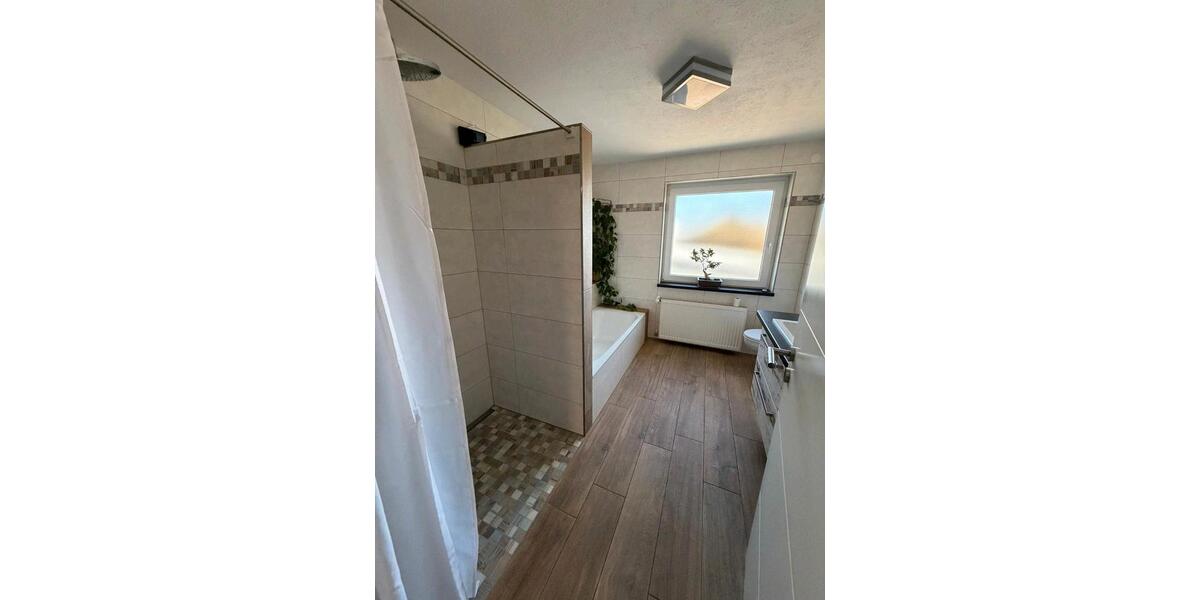 Einfamilienhaus Langenau - 8 Zimmer, 320 m&sup2;, 820.000&euro; | Angebot:25635657