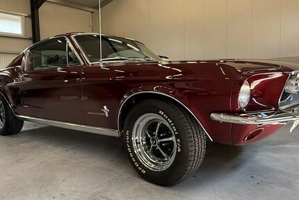 Ford Mustang 35.806 km 84.400 &euro; Ulm 89079
