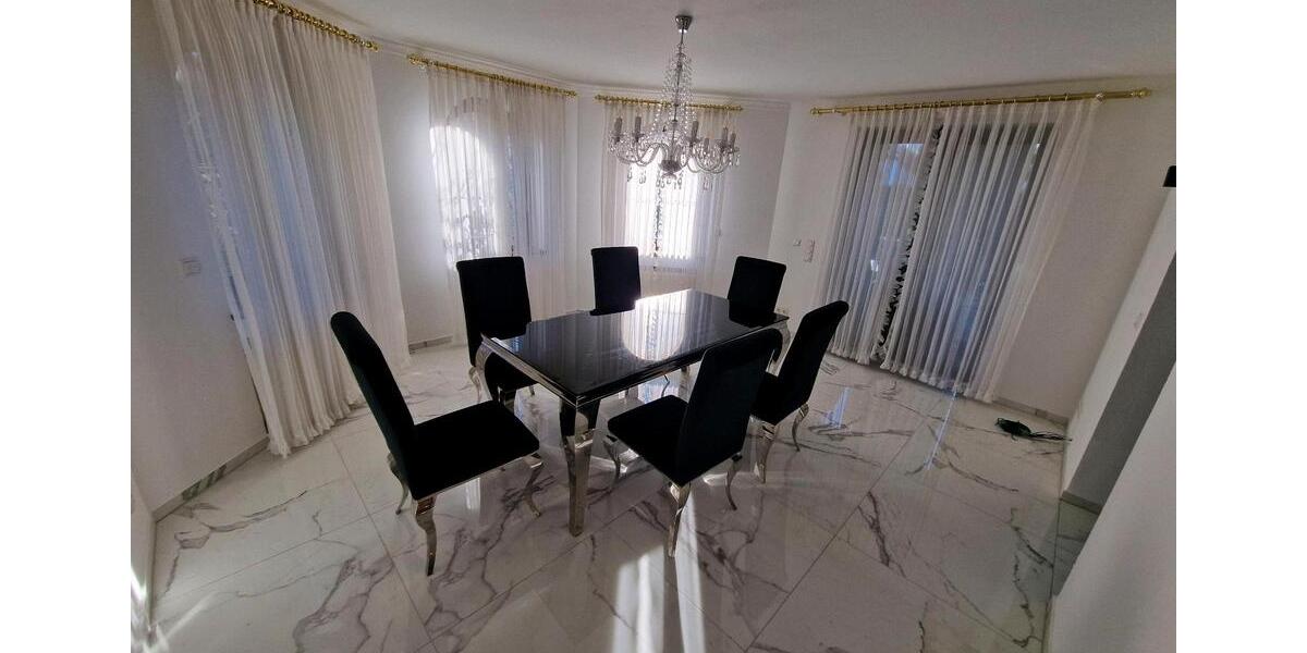 Einfamilienhaus Illertissen - 10 Zimmer, 1.390.000&euro; | Angebot:22655444