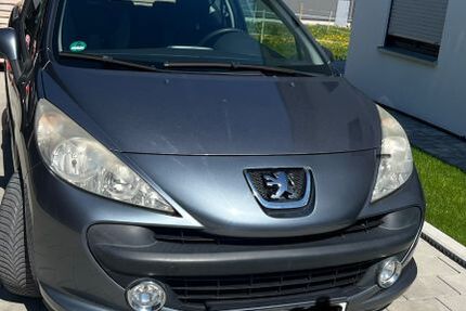 Peugeot 207 139.840 km 2.200 &euro; Burgrieden 88483