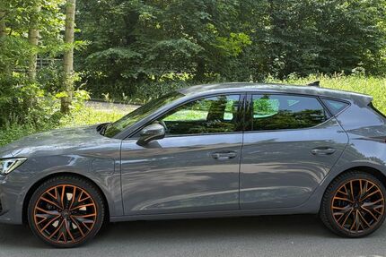Cupra Leon 54.000 km 25.555 &euro; Ichenhausen 89335