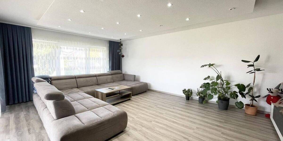 Einfamilienhaus Öpfingen - 7 Zimmer, 217 m&sup2;, 680.000&euro; | Angebot:25707730