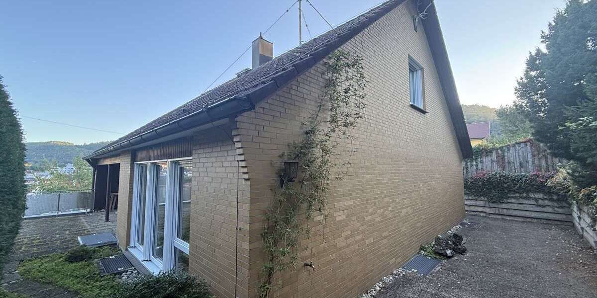 Einfamilienhaus Geislingen an der Steige - 5 Zimmer, 174 m&sup2;, 1.500&euro; | Angebot:23408367