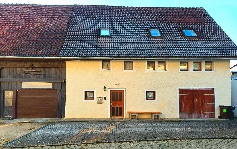 Einfamilienhaus Ehingen (Donau) - 9 Zimmer, 165 m&sup2;, 290.000&euro; | Angebot:26950367