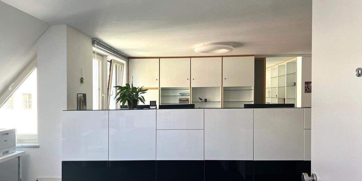 Etagenwohnung Ulm Mitte - 7 Zimmer, 151 m&sup2;, 720.000&euro; | Angebot:25864338