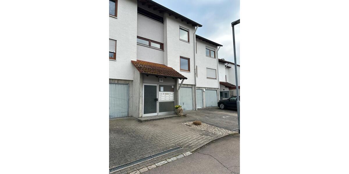 Etagenwohnung Neu-Ulm Ludwigsfeld - 3 Zimmer, 80 m&sup2;, 1.330&euro; | Angebot:25648872