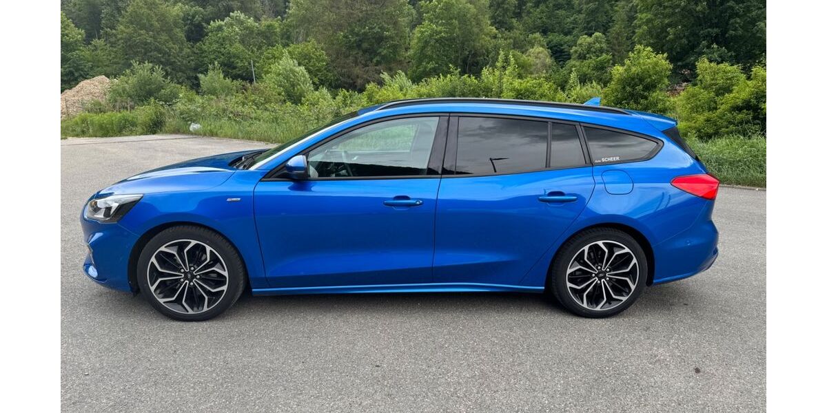 Ford Focus 96.613 km 13.500 &euro; Ehingen 89584