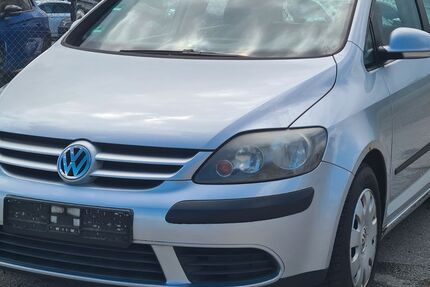 VW Golf 180.557 km 950 &euro; Schemmerhofen 88433