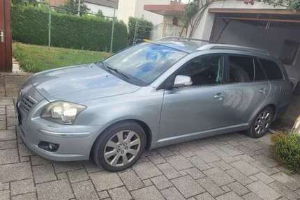 Toyota Avensis 262.000 km 3.500 &euro; Günzburg 89312