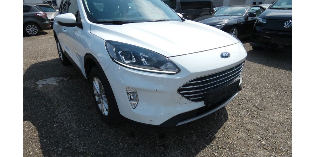 Ford Kuga 87.000 km 16.989 &euro; Neu-Ulm 89231