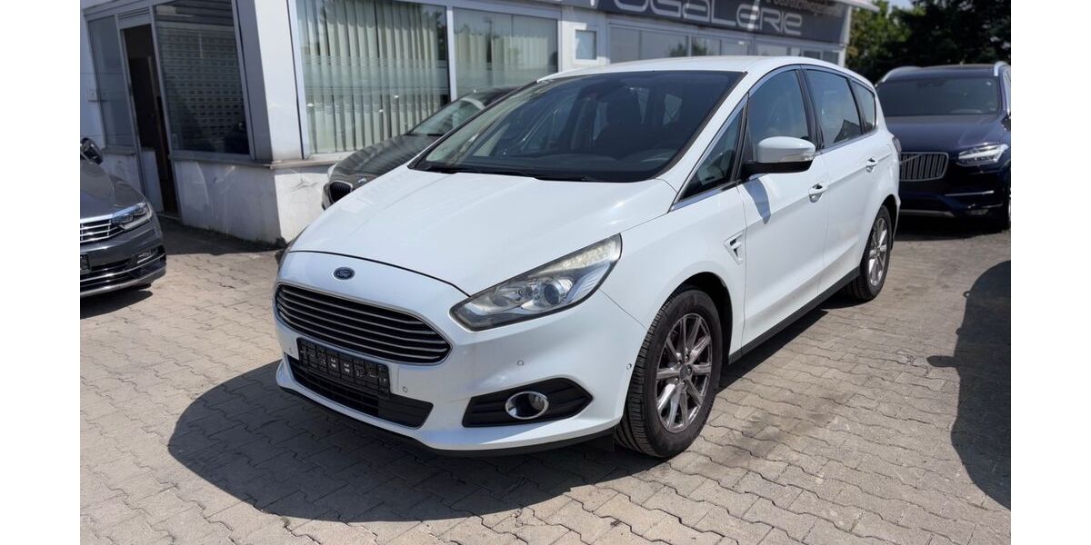 Ford S-Max 211.000 km 8.990 &euro; Ulm-Jungingen 89081