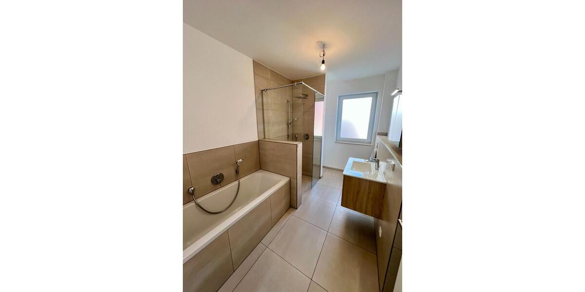 Terrassenwohnung Vöhringen - 3 Zimmer, 105 m&sup2;, 369.000&euro; | Angebot:26165642