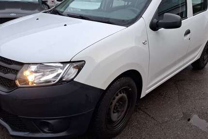 Dacia Sandero 133.000 km 3.990 &euro; Neu-Ulm 89231