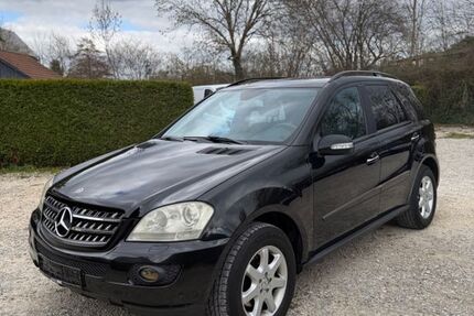 Mercedes-Benz ML 320 242.000 km 7.990 &euro; Erbach 89155