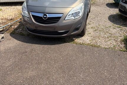 Opel Meriva 220.000 km 1.700 &euro; Neu-Ulm 89231